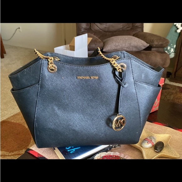 Michael Kors Satchel Black - Picture 2 of 3
